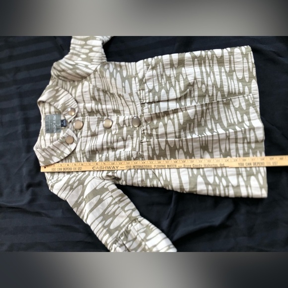 Mac & Jac Olive and White Patterned Jacket - Picture 11 of 13